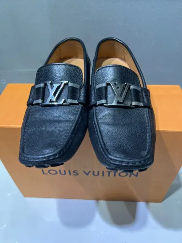 Sapato Louis Vuitton Original - muito novo TAM 40