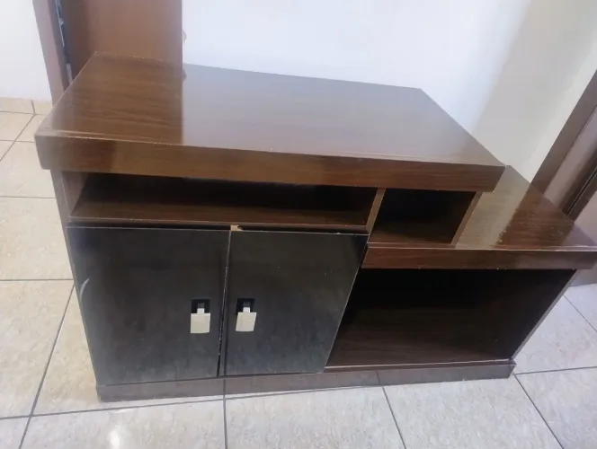 Rack para TV moderno em madeira