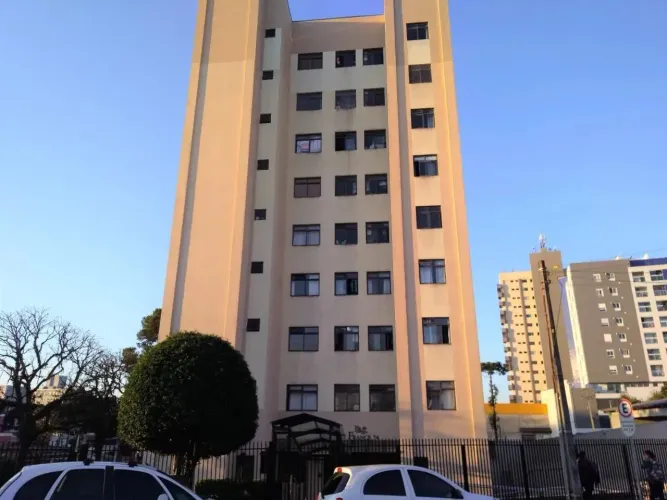 Apartamento para Locação em Curitiba, Santa Cândida, 3 dormitórios, 1 banheiro, 1 vaga