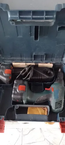 Furadeira e Parafusadeira Bosch GSR 12-2