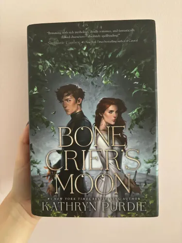 Bone Criers Moon - Kathryn Purdie / Capa dura em inglês