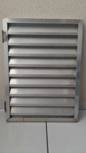 Portinha, porta, portinhola, alçapão de Alumínio com Grade