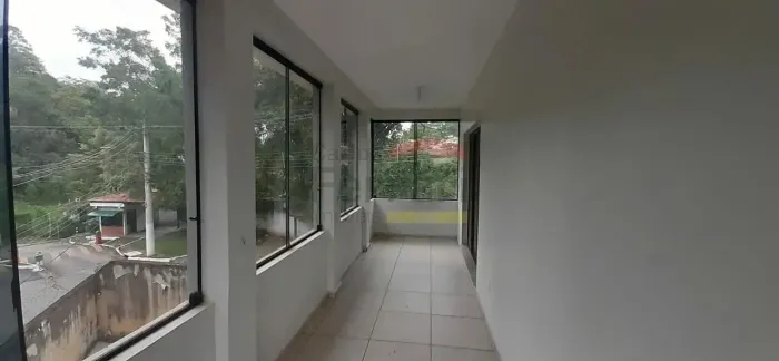 Casa de 400 metros com piscina - Mairiporã - Bairro Olho D'agua