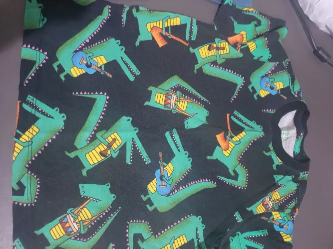Camiseta Infantil Crocodilos Músicos - Tamanho 4