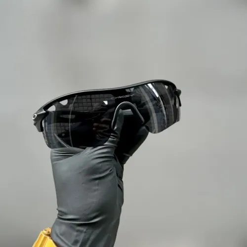 Óculos Oakley G602