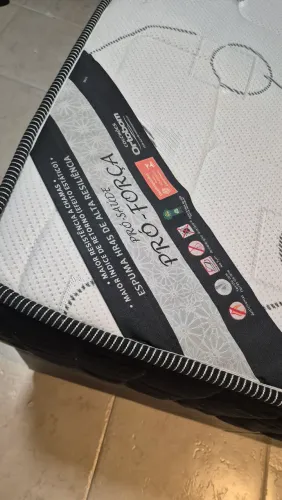 Vendo colchão PRÓ FORÇA Ortobom Solteiro Extra (solteirão) com Base Sommier Baú Cori