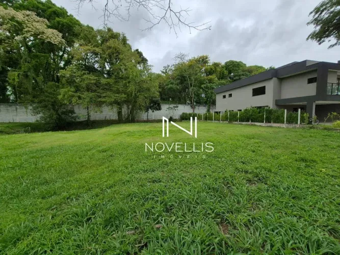 Terreno à venda 682 m² Condomínio Terras de Santa Clara - Jacareí/SP
