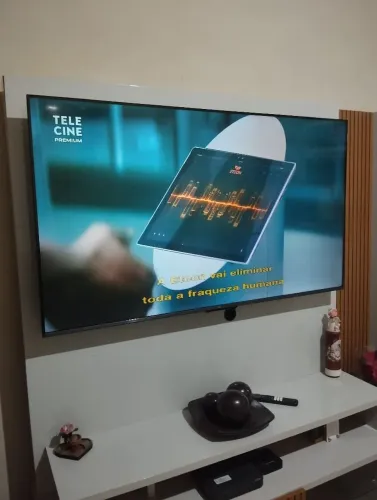 TV TCL SEMP 55 OLED Smart 4K Android Comando de ?