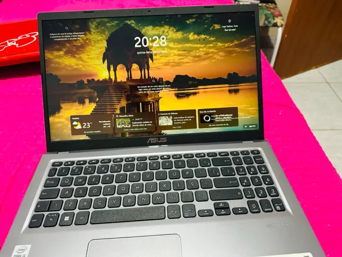 Vende-se notebook 