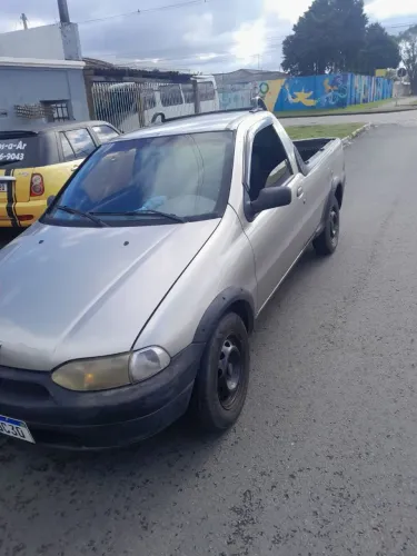 Fiat Strada Working 1.5 MPI 8V CE (álcool) 2000