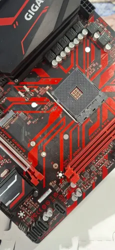 Placa mãe Gamer Gigabyte B450M Gaming AMD