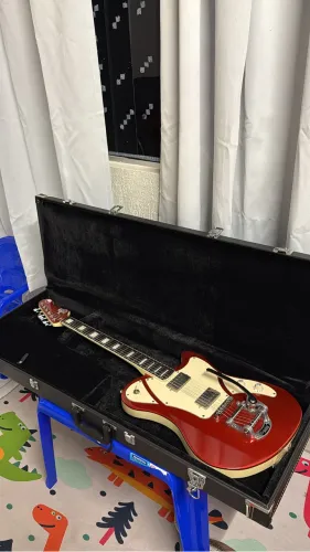Guitarra Aslan impecável 