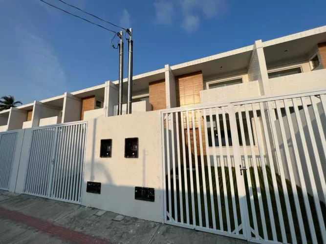 Casa na Barra dos Coqueiros [10937]