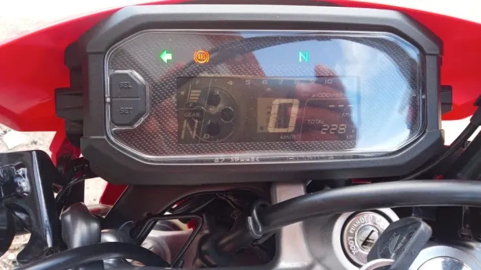 Honda Tornado 300 ABS 2025/2026- Apenas 3.000,00 km - Estado de Zero