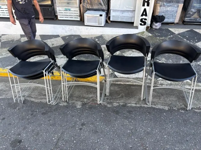 Cadeira Giroflex fixa