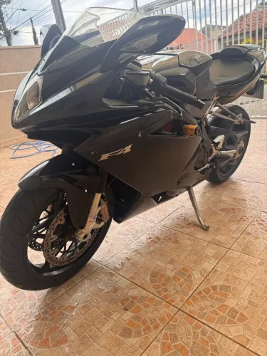 Mv agusta f4