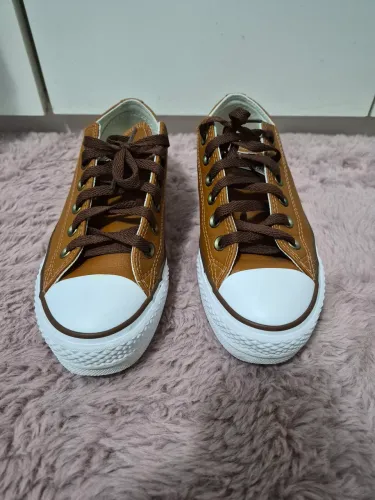 Tenis all star marrom couro