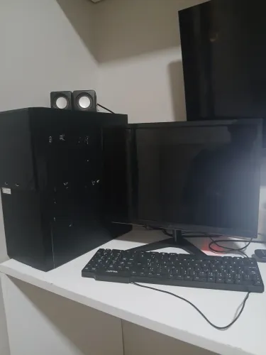 PC COMPLETO PRA VENDER LIGEIRO-TROCO POR NOTEBOOK, CELULAR OU IPAD
