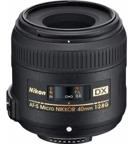 Lente Nikon AF-S DX Micro-NIKKOR 40mm f/2.8G DSLR (pouquíssimo uso)