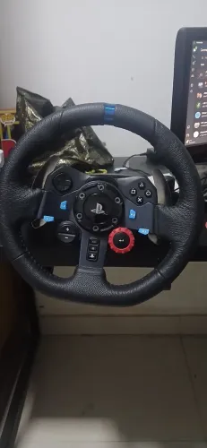 Vendo volante g29 1 mês de uso