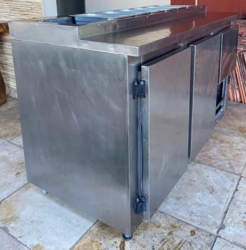 Balcão com codimentadora refrigerado inox