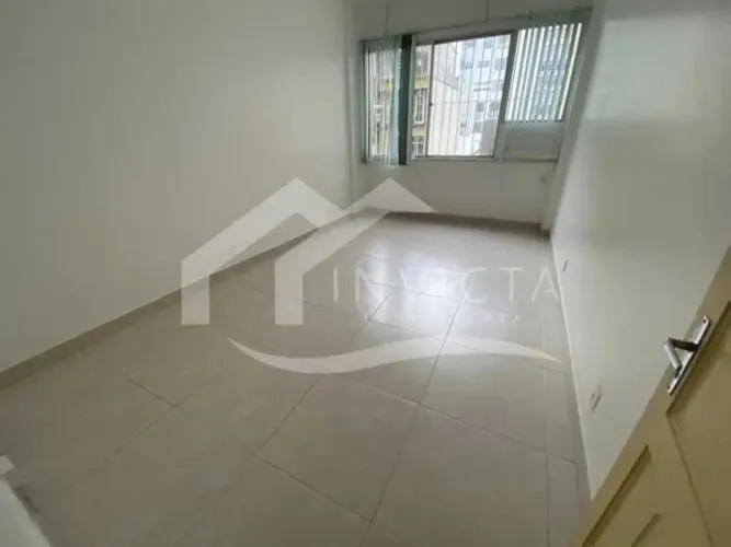 MARAVILHOSA SALA COMERCIAL EM RUA NOBRE DE COPACABANA!!!