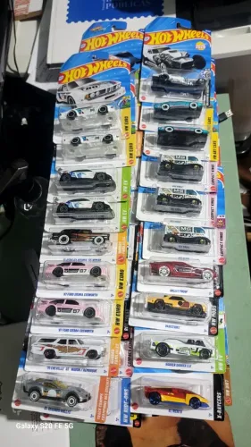 Coleção Oficial Hot Wheels - Modelos Básicos 2025 e 2026!