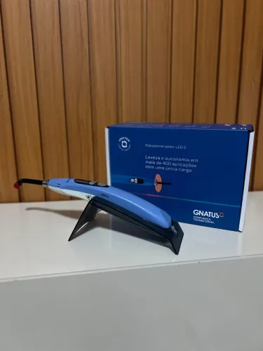 Fotopolimerizador odontológico 