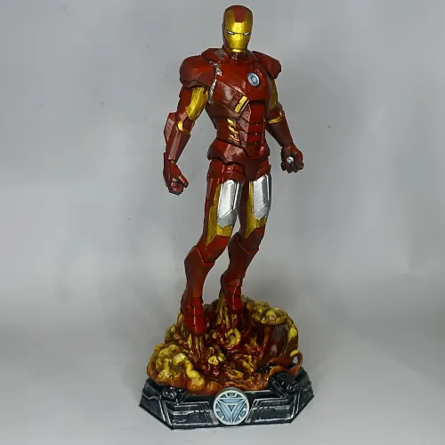 ? Homem de Ferro (Iron Man) - Escultura 3D Pintada | 30 cm