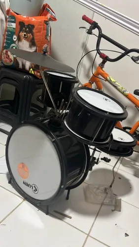 bateria de brinquedo