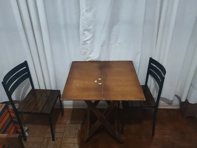 Mesas dobrável e cadeiras