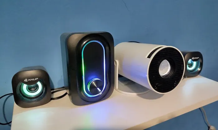 Projetor Para Assistir aos Jogos da Copa. Com Tela + som RGB wi-fi e bluetooth 