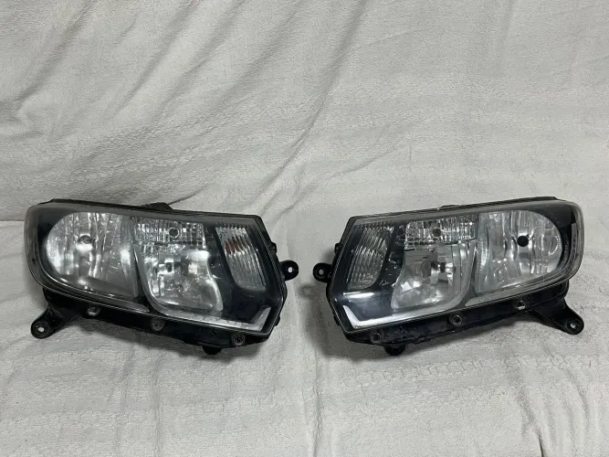 Par farol original Renault Logan/ Sandero