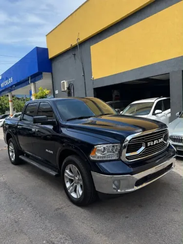 Ram Classic Laramie 5.7 V8 16V Gasolina 4X4 Aut. 2023