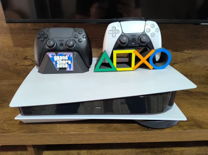 Playstation 5 com 2 controles Midia física