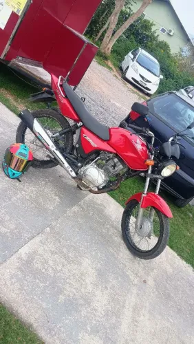 Tintan 150 2007 esta zera tem uns arranhado no tanque