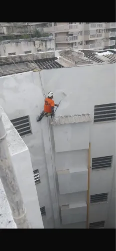 Vaga ajudante de obra