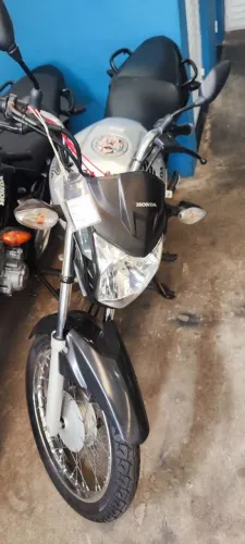 HONDA CG START 160 PRATA 2024 Shalon veículos Cariacica 