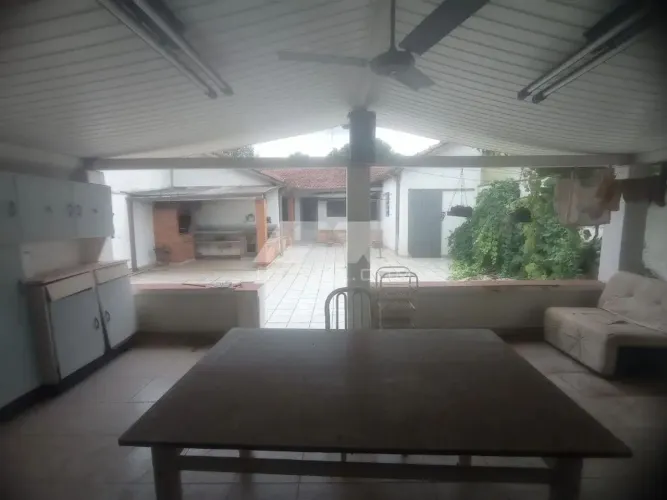 CASA 3 DORMITORIOS MAIS EDICULA 300 MTS² BAIRRO DO ESTÁDIO RIO CLARO /SP