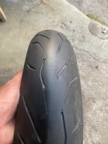 Pneu moto aro 17