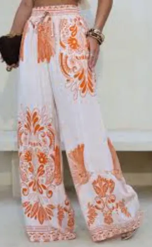 Calça Patalona com Bolso Tam M Com Etiqueta R$ 50