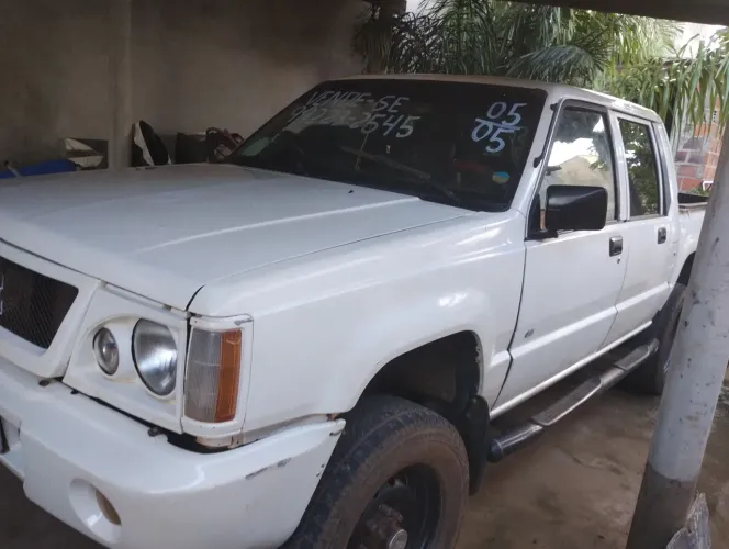 Mitsubishi L200 GL 2.5 4X4 CD Diesel 2005