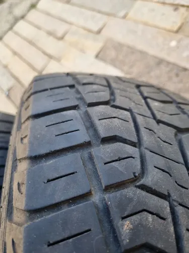 Par de pneus pirelli scorpion ATR 205/60 r16