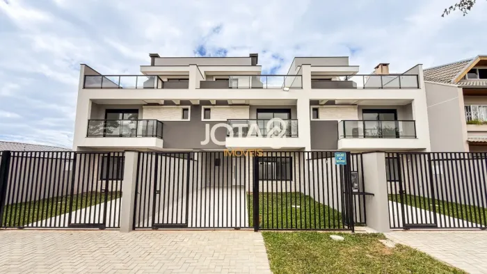 SOBRADO NOVO PRONTO PARA MORAR NO ÁGUA VERDE! Sobrado Novo No Àgua Verde - J8 Imóveis