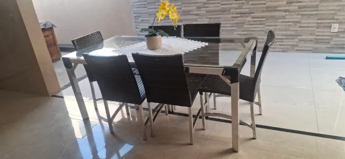 Conjunto de mesa de alumínio com fibra sintética