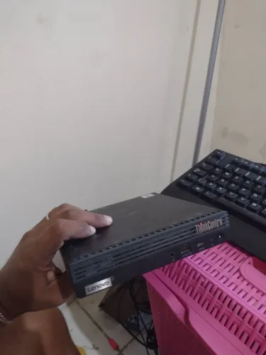 CPU Thinkcentre i3 10Gen 16GB de RAM