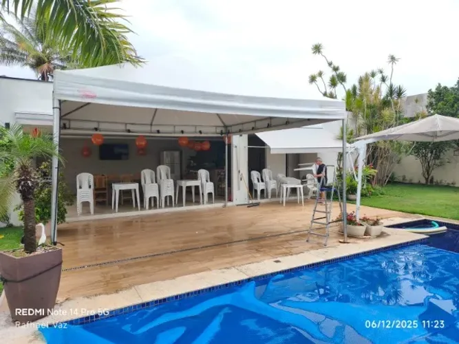 Alugue Tendas Pirâmides - Cobertura eficiente para eventos ao ar livre.