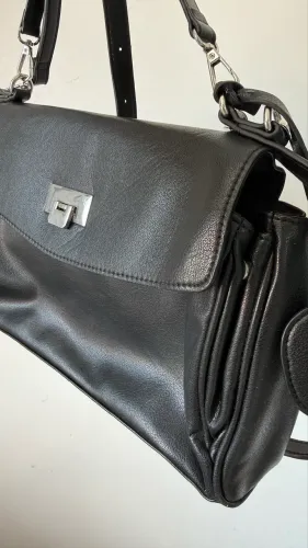 BOLSA BESHIKA 