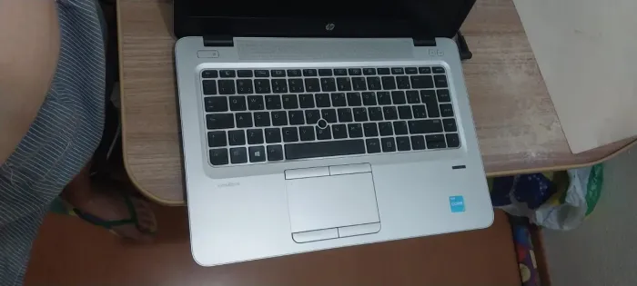 HP EliteBook 840 G3 Core i5 6° Geração 2.40 Ghz 8 Gb Memória Hi-Fi 5G  R$ 630