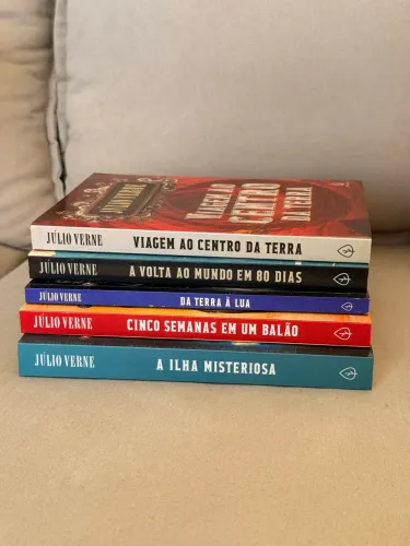 Livros Júlio Verne (Leia a descrição)